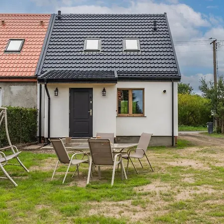 Dom Kolo Ustronia Morskiego By Renters *